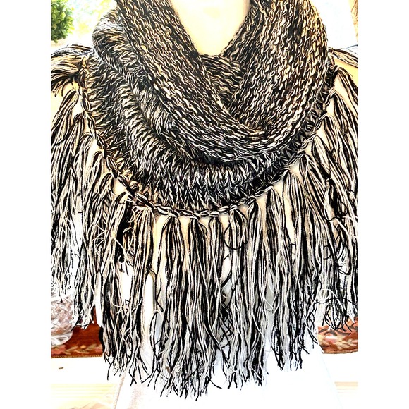 Code Heart Accessories - NEW with Tags Infinity Scarf Neck Wrap Warmer Black Ivory Fringe Code Heart